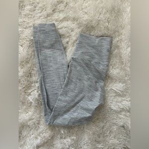 Gently used Lululemon align leggings!